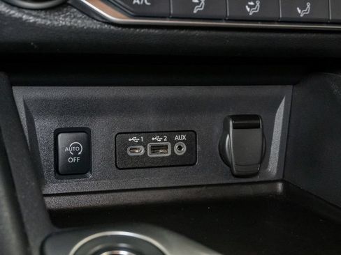Used 2025 Nissan Sentra SV FWD image 20