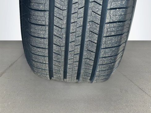 Used 2022 Jeep Grand Cherokee Limited image 42