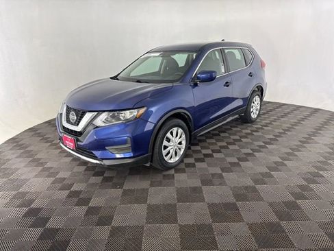 Used 2018 Nissan Rogue S FWD image 3