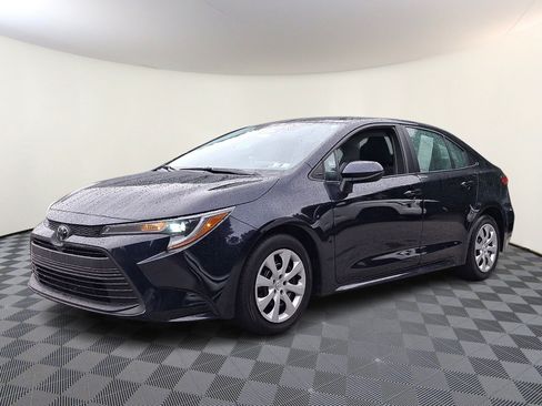 Certified 2024 Toyota Corolla LE FWD image 3