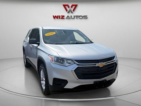 Used 2020 Chevrolet Traverse LS AWD/4WD image 6