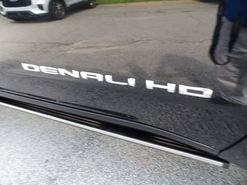 Used 2022 GMC Sierra 2500 Denali AWD/4WD image 11