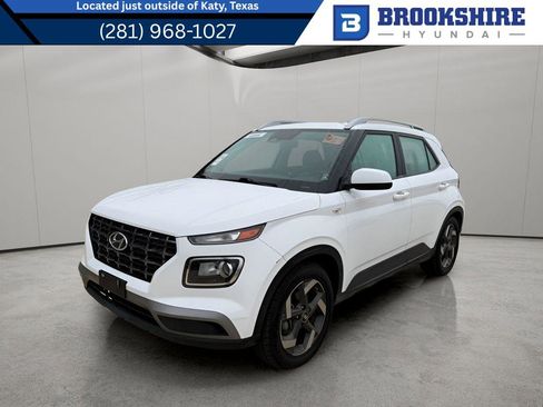 Used 2023 Hyundai Venue SEL image 1