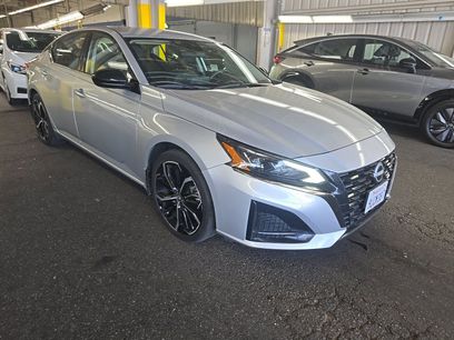 Used 2024 Nissan Altima 2.5 SR