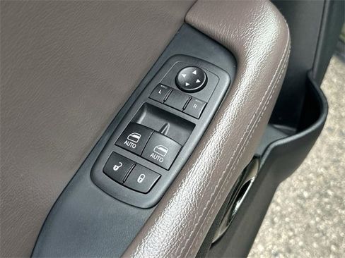 Used 2020 Dodge Challenger SRT Hellcat Redeye image 22