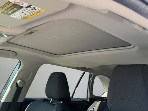 Used 2019 Toyota RAV4 XLE image 17