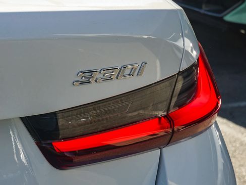 Certified 2023 BMW 330i Sedan w/ Parking Assistance Package image 11