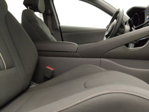 Used 2022 Hyundai Elantra SEL w/ Cargo Package FWD image 21