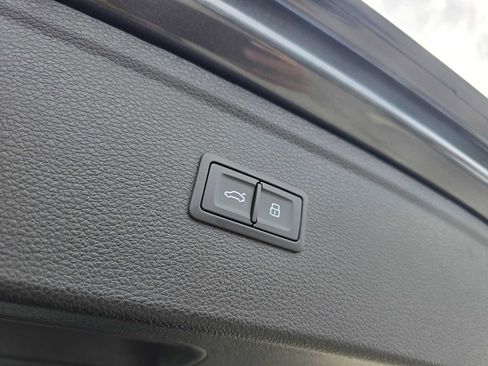 Used 2023 Audi Q5 2.0T Premium Plus w/ Premium Plus Package image 18