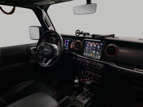 Used 2023 Jeep Gladiator Mojave w/ LED Lighting Group AWD/4WD image 19