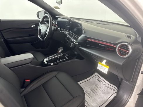 New 2026 Chevrolet Trax RS w/ Sunroof Package image 13