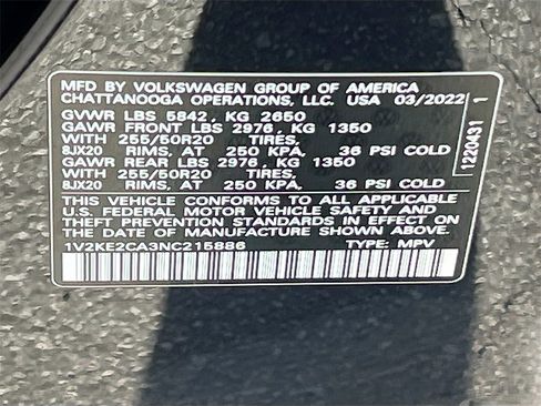 Used 2022 Volkswagen Atlas Cross Sport SE image 31