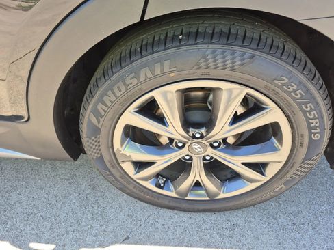 Used 2018 Hyundai Santa Fe Sport w/ 2.0T Ultimate Tech Package 05 image 9