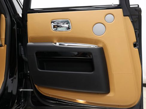 Used 2017 Rolls-Royce Ghost Series II Sedan 4D image 43
