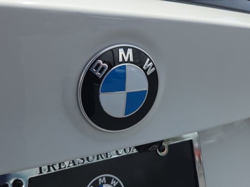 Used 2024 BMW X3 sDrive30i w/ M Sport Package RWD image 16
