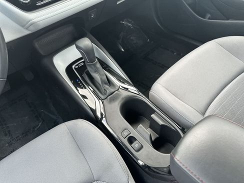 Used 2025 Toyota Corolla SE FWD image 25