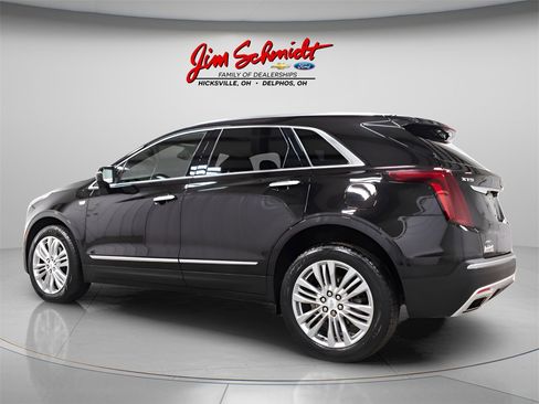 Used 2022 Cadillac XT5 Premium Luxury w/ LPO, Floor Liner Package image 4