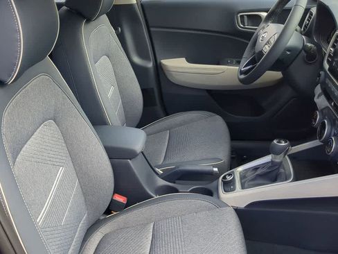 New 2026 Hyundai Venue SEL FWD image 22