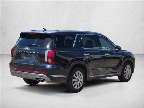 Used 2025 Hyundai Palisade SEL FWD image 5