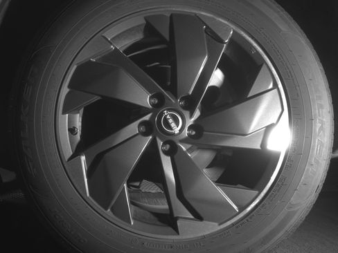 Used 2025 Nissan Rogue SV image 13