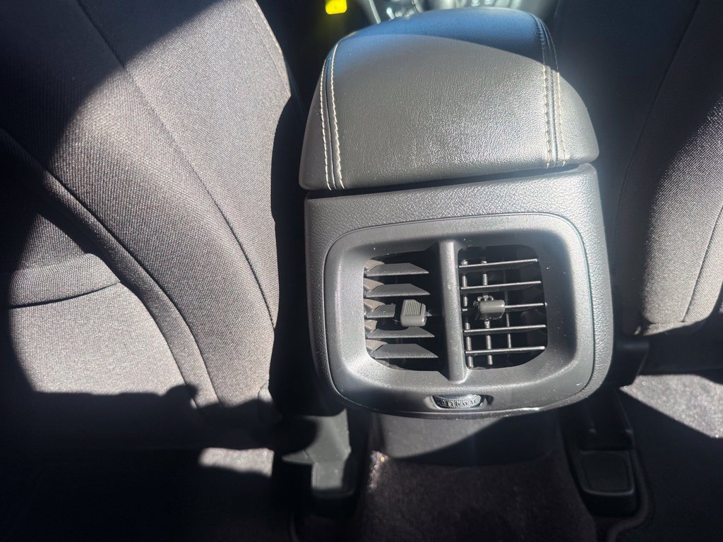 Used 2018 Jeep Cherokee Latitude w/ Safety Group AWD/4WD image 49