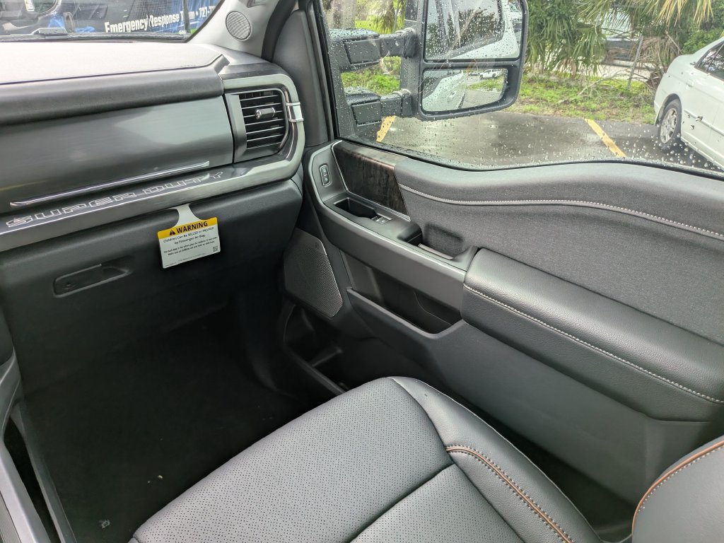 New 2026 Ford F250 Lariat w/ Black Appearance Package AWD/4WD image 16