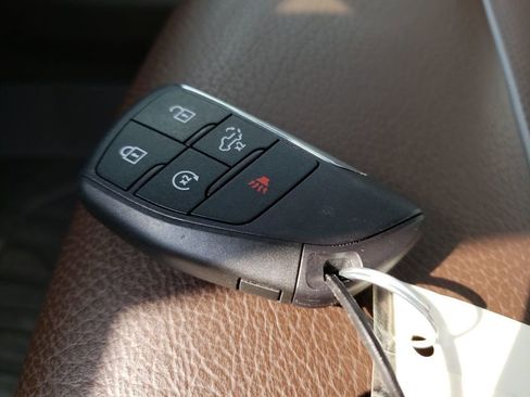 Used 2025 GMC Sierra 2500 Denali w/ Denali Reserve Package image 29