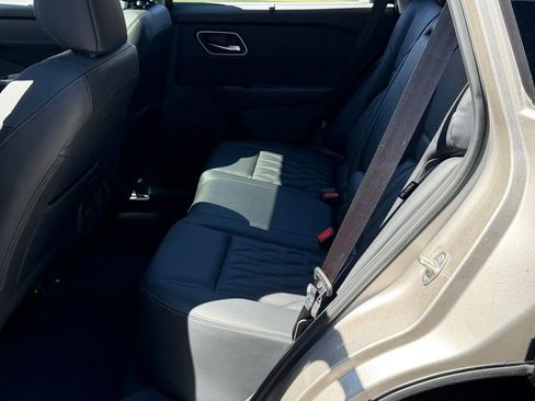 New 2026 Nissan Rogue Platinum AWD/4WD image 23