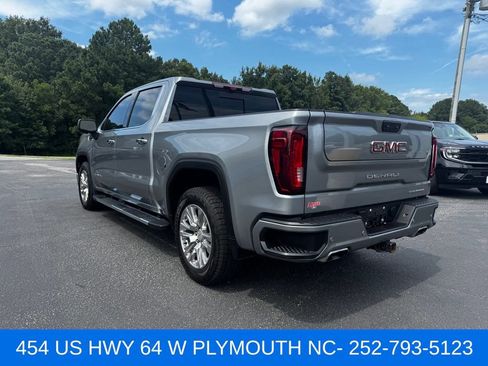 Used 2023 GMC Sierra 1500 Denali w/ Technology Package AWD/4WD image 3