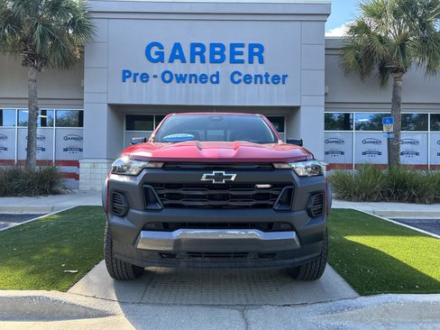 Used 2024 Chevrolet Colorado Trail Boss w/ Advanced Trailering Package image 2
