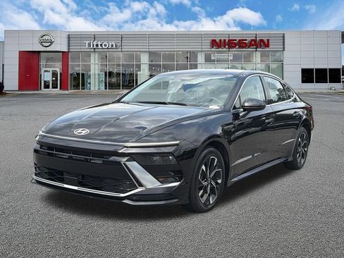 Used 2025 Hyundai Sonata SEL FWD image 3