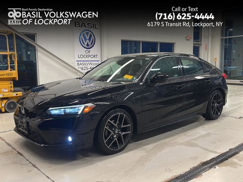 Used 2022 Honda Civic Sport Touring image 1