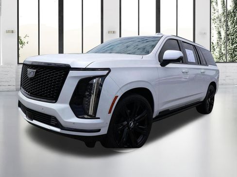 Used 2025 Cadillac Escalade ESV Sport Platinum AWD/4WD image 1