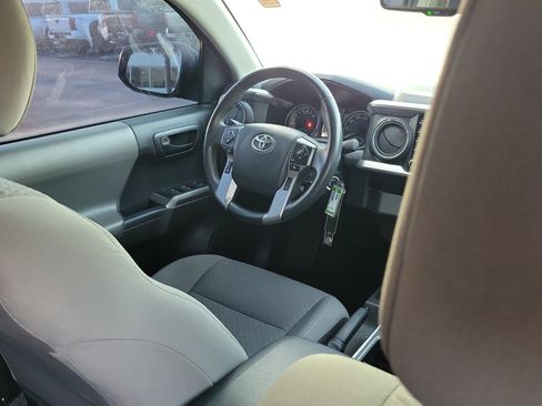 Used 2022 Toyota Tacoma SR5 image 14