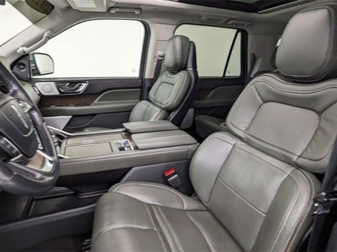 Used 2023 Lincoln Navigator Black Label image 2