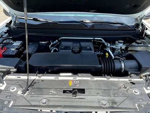 Used 2024 Chevrolet Colorado LT w/ LT Convenience Package II AWD/4WD image 22
