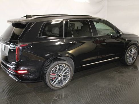 Used 2024 Cadillac XT6 Sport AWD/4WD image 5