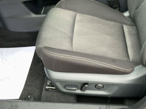 Used 2025 Nissan Rogue SV AWD/4WD image 14