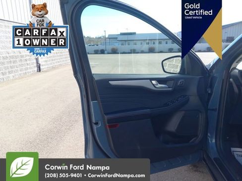 Used 2025 Ford Escape Platinum image 12