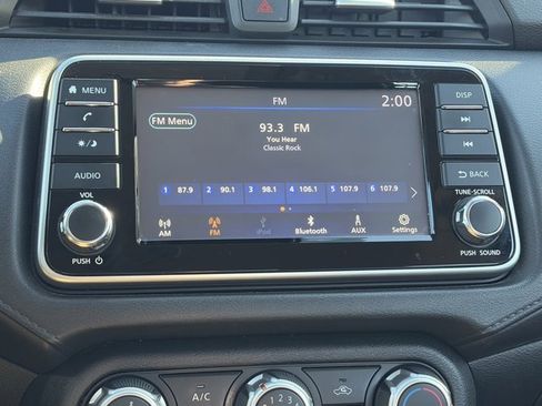 Used 2020 Nissan Versa S image 16