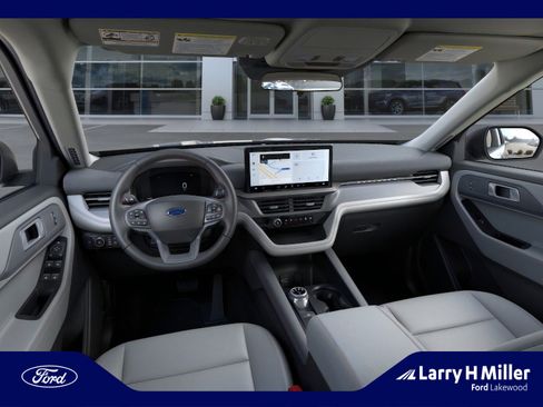 New 2026 Ford Explorer Active w/ Active Comfort Package image 9
