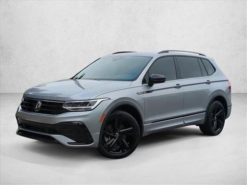 Used 2023 Volkswagen Tiguan SE R-Line FWD image 1