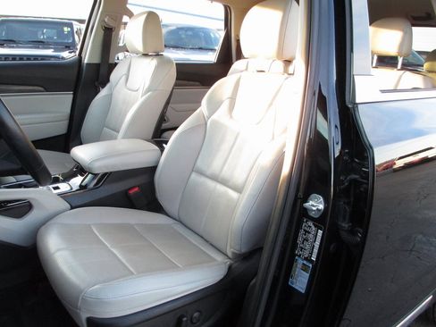 Used 2021 Kia Telluride EX w/ EX Premium Package image 17
