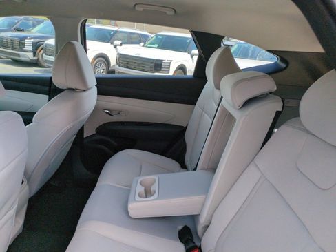 New 2026 Hyundai Tucson Blue SE image 24