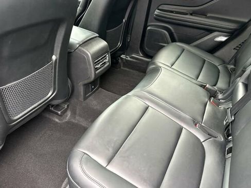 Used 2025 Lincoln Corsair FWD w/ Rear Removable Package Tray image 11