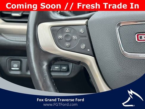 Used 2021 GMC Acadia Denali w/ Denali Ultimate Package AWD/4WD image 18