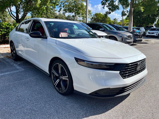 Used 2024 Honda Accord Sport image 1