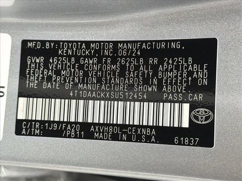 Used 2025 Toyota Camry LE image 27