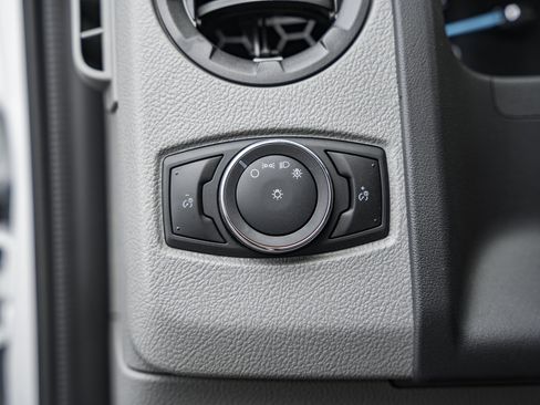 New 2026 Ford E-350 and Econoline 350 Super Duty w/ Power Equipment Group image 40