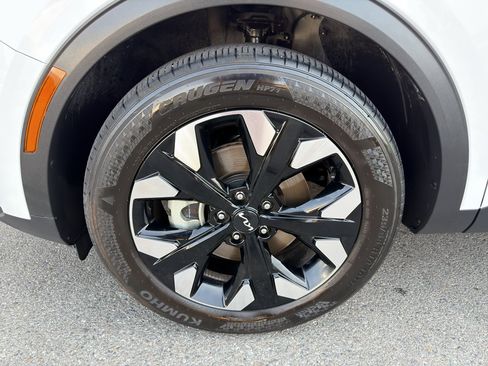 Used 2024 Kia Sportage X-Line w/ X-Line Premium Package AWD/4WD image 9